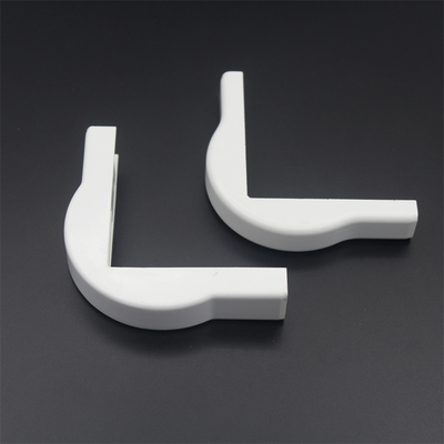 FTTH Wall Tube Fiber Optic Wiring Plastic Bending Angle in White with Clip Connector